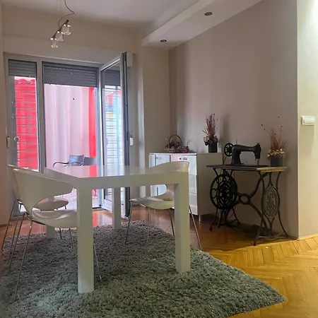 Sofia Apartment *
